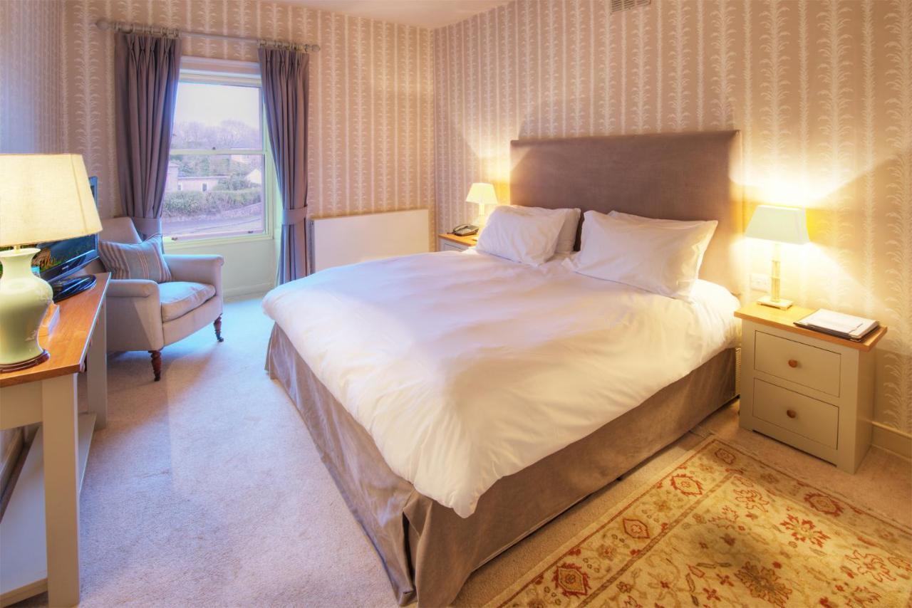 Collingwood Arms Hotel Cornhill on Tweed Szoba fotó